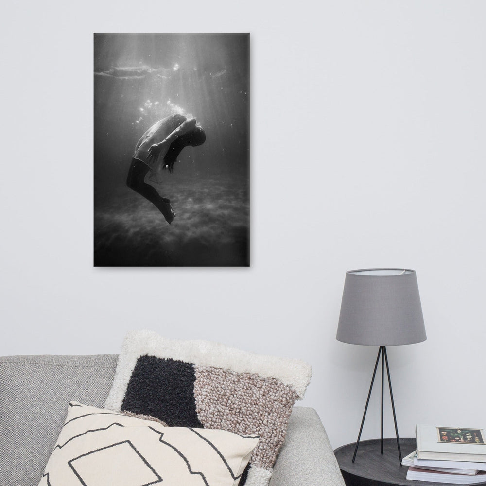 Leinwand - girl in the water artlia