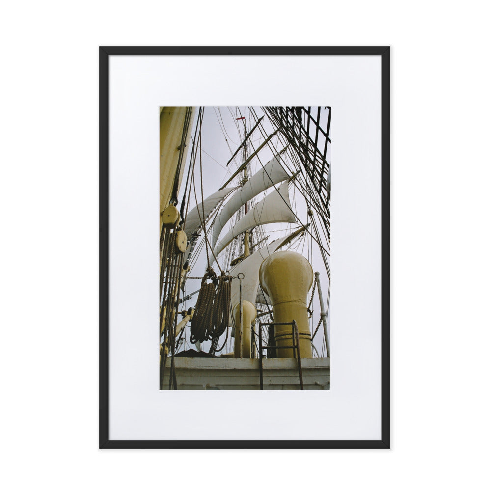 Poster mit Passepartout - Start a new journey Schwarz / 50×70 cm artlia