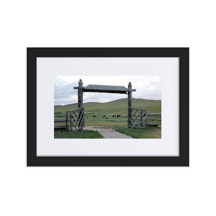 Poster mit Passepartout - The gateway to the steppes of Mongolia Schwarz / 21×30 cm artlia