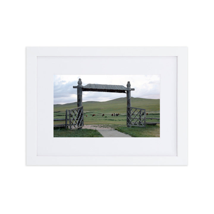 Poster mit Passepartout - The gateway to the steppes of Mongolia Weiß / 21×30 cm artlia