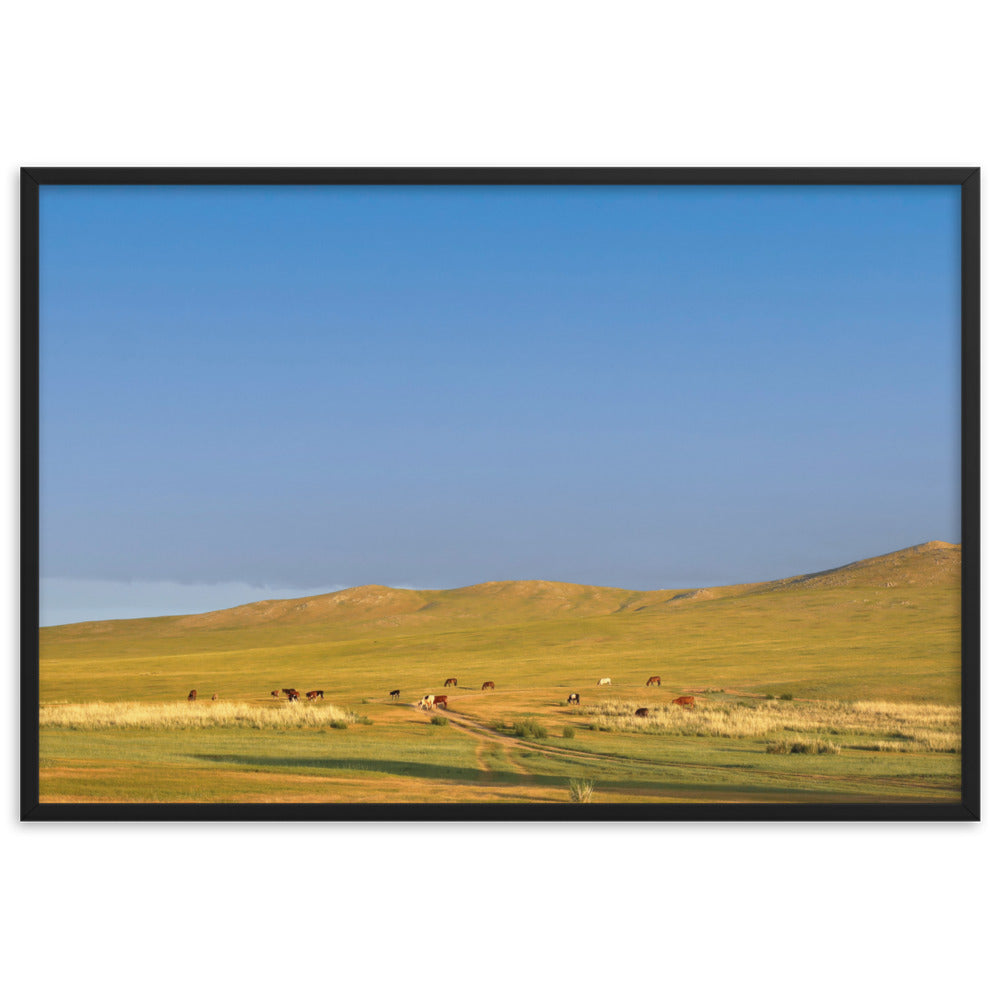 Poster mit Rahmen - Steppe on a calm morning, Mongolia Schwarz / 61×91 cm artlia