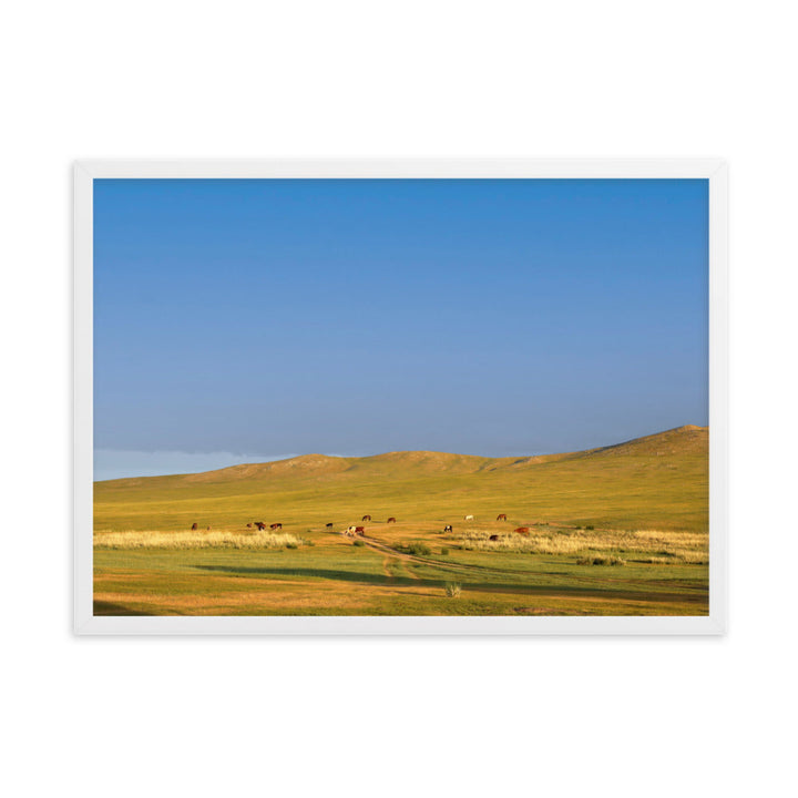 Poster mit Rahmen - Steppe on a calm morning, Mongolia Weiß / 50×70 cm artlia