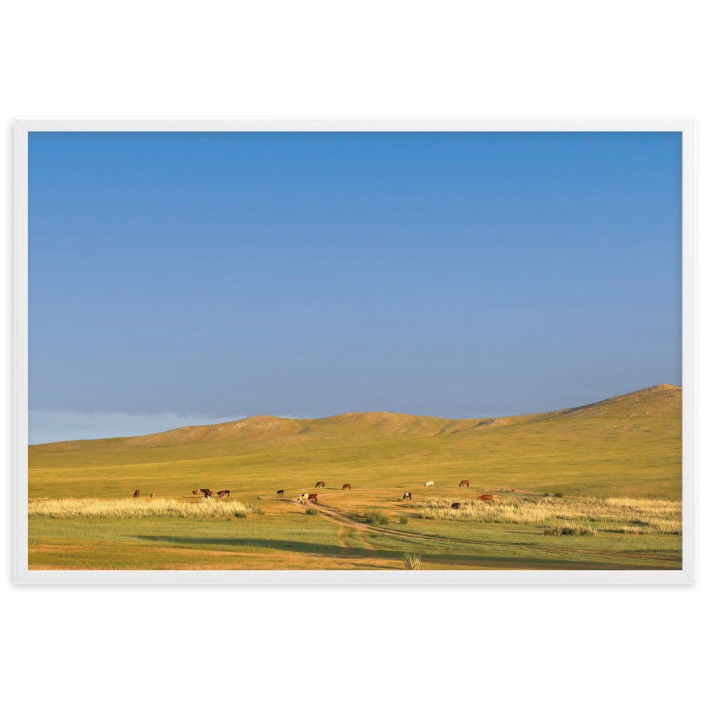 Poster mit Rahmen - Steppe on a calm morning, Mongolia Weiß / 61×91 cm artlia