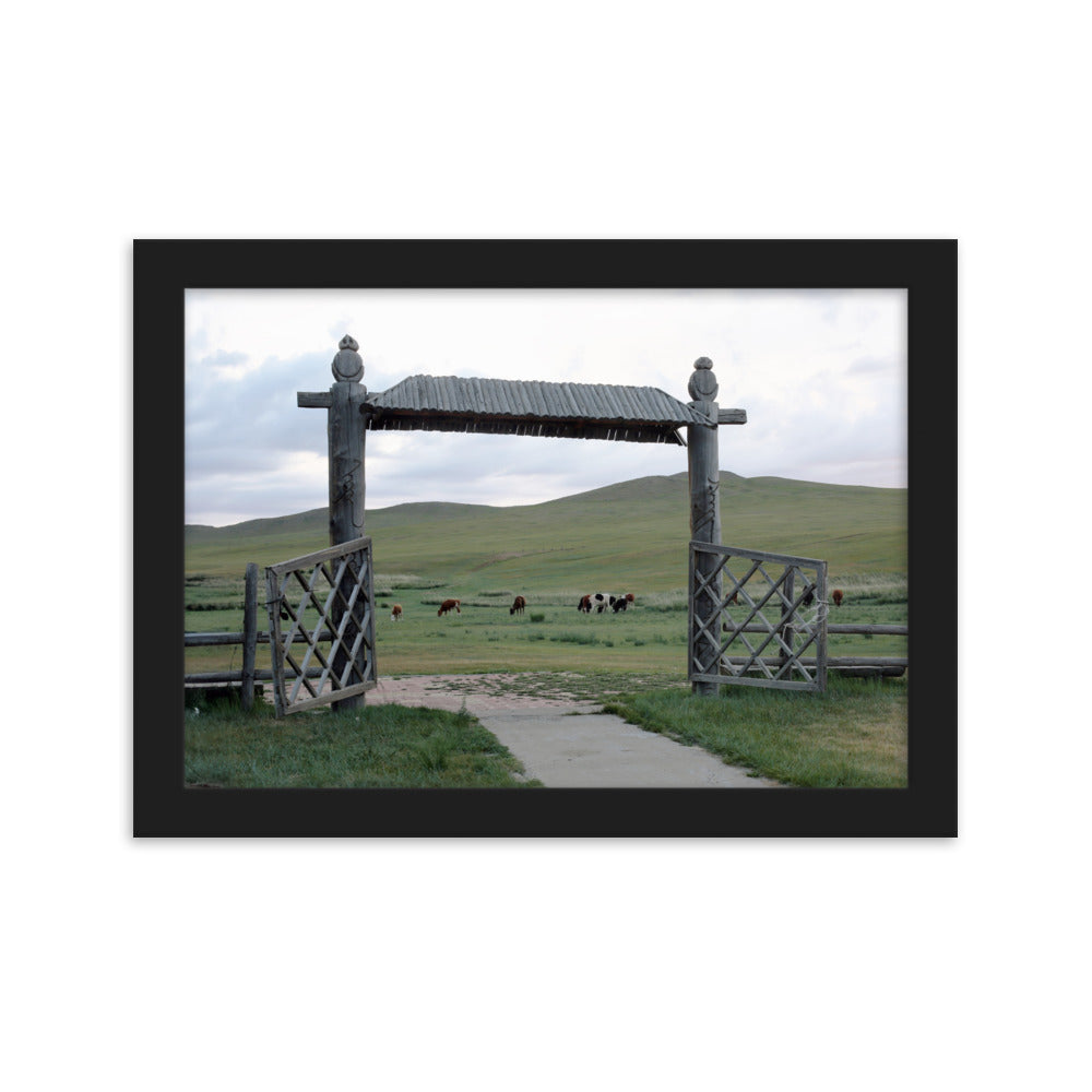 Poster mit Rahmen - The gateway to the steppes of Mongolia Schwarz / 21×30 cm artlia