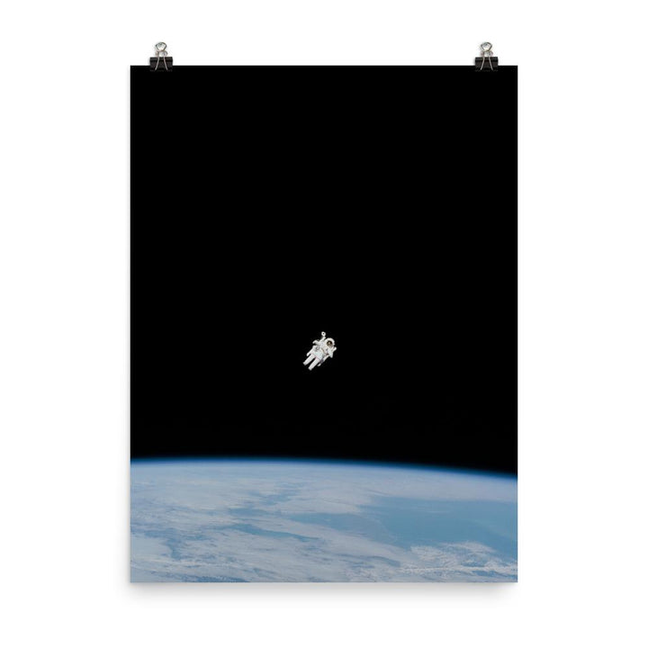 Astronaut im Weltraum - Poster 30x41 cm artlia