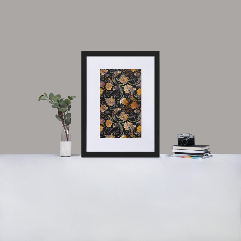 Blumen und Kois - Poster im Rahmen mit Passepartout schwarz / 50×70 cm artlia