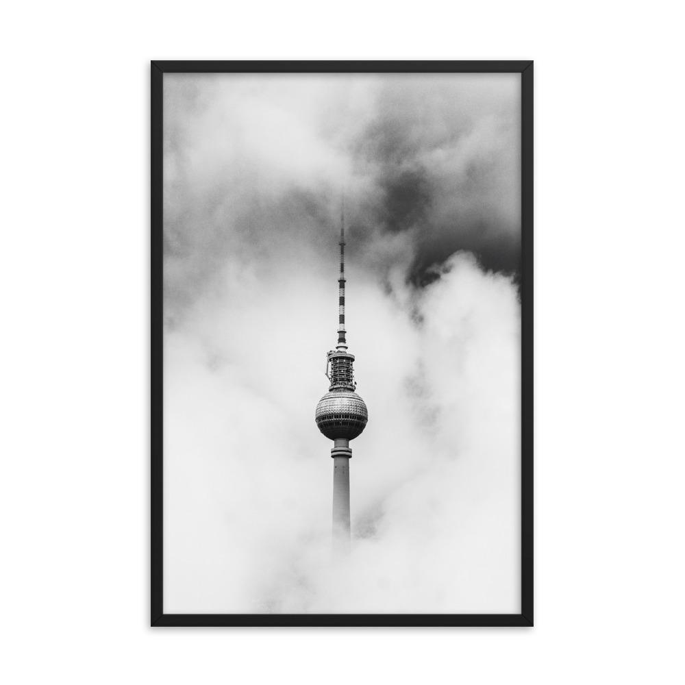 Der Berliner Fernsehturm - Poster im Rahmen schwarz / 61x91 cm artlia