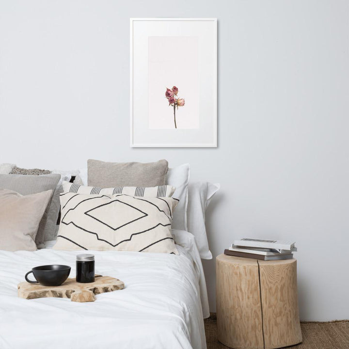 Trockenrosen - Poster im Rahmen mit Passepartout artlia