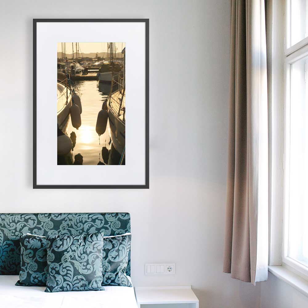 ein Sommerabend - Poster im Rahmen mit Passepartout schwarz / 61×91 cm artlia