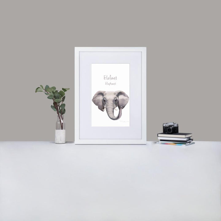 Elefant - Poster im Rahmen mit Passepartout weiß / 50×70 cm artlia