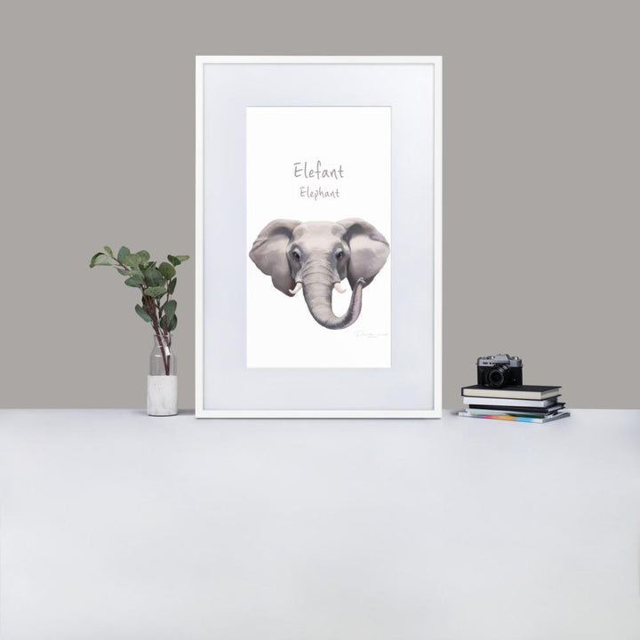 Elefant - Poster im Rahmen mit Passepartout weiß / 61×91 cm artlia
