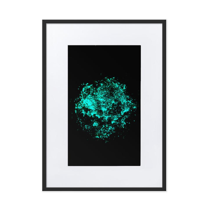 Emerald Planet - Poster im Rahmen mit Passepartout Schwarz / 50×70 cm artlia