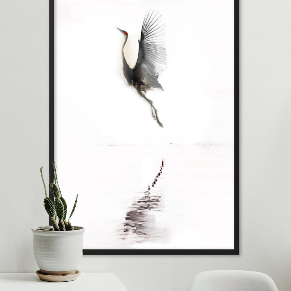 fliegender Kranich - Poster im Rahmen artlia