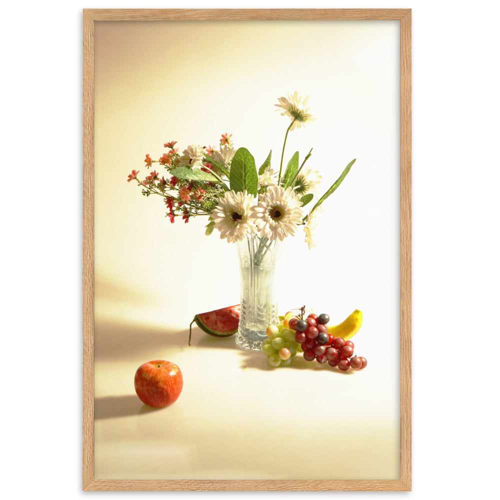 Flower Vase - Poster im Rahmen Oak / 61×91 cm artlia