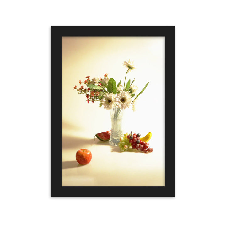 Flower Vase - Poster im Rahmen Schwarz / 21×30 cm artlia