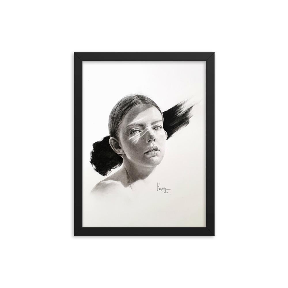 Frau im Licht - Poster im Rahmen schwarz / 30x41 cm artlia