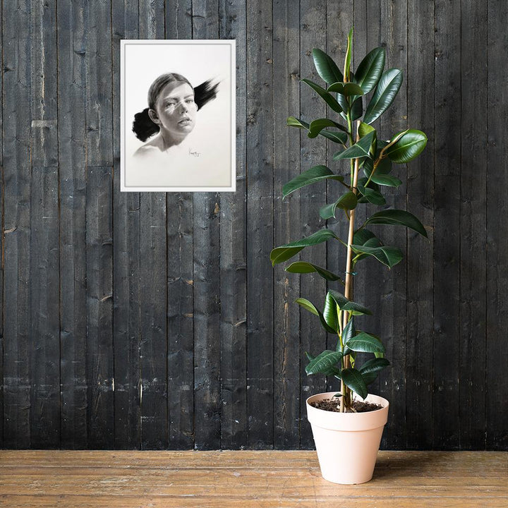 Frau im Licht - Poster im Rahmen weiß / 46x61 cm artlia