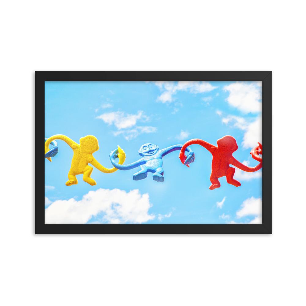 Himmlisches Teamwork - Poster im Rahmen schwarz / 30x45 cm artlia
