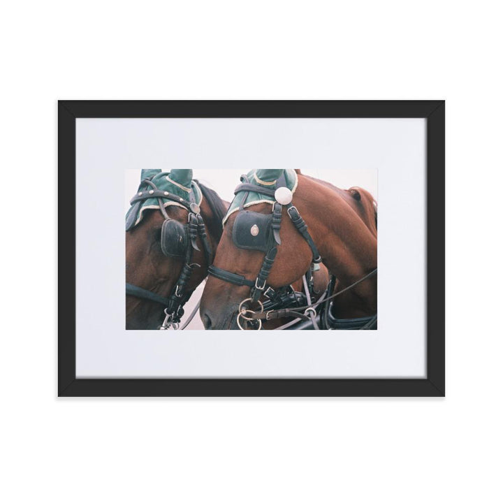 I love my job - Poster im Rahmen mit Passepartout schwarz / 30×40 cm artlia