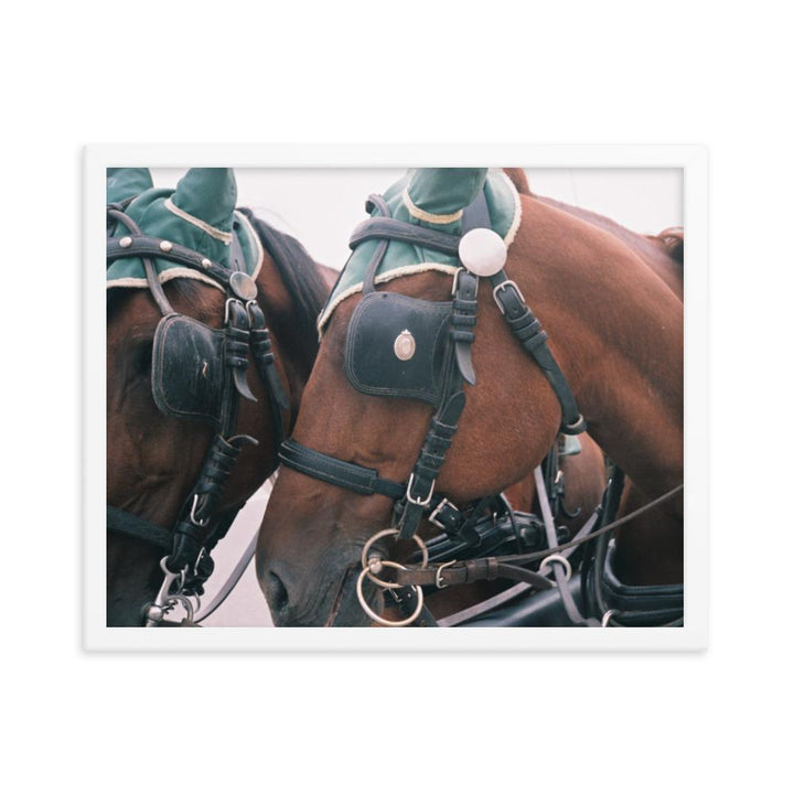 I love my job - Poster im Rahmen weiß / 41x51 cm artlia