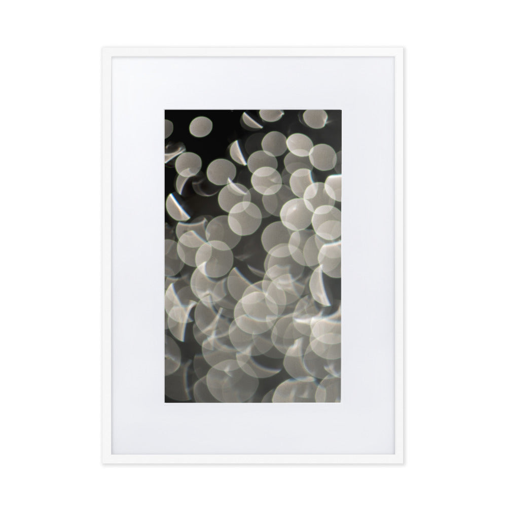 Lichtblasen - Poster im Rahmen mit Passepartout Weiß / 50×70 cm artlia