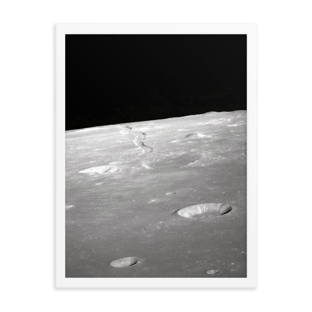 Moon Surface - Poster im Rahmen weiß / 30x41 cm artlia