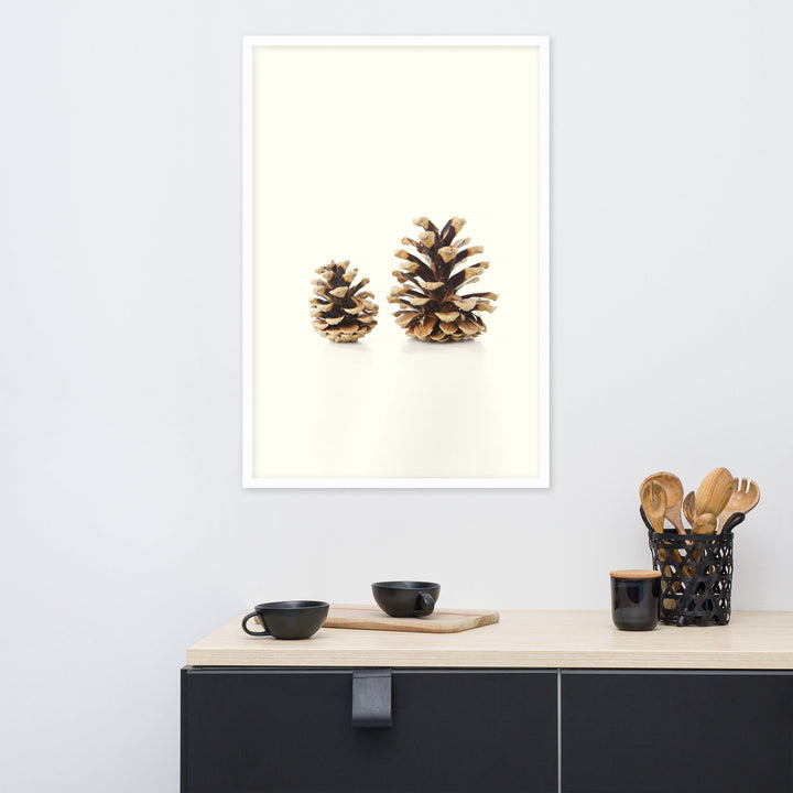 Pine Cone - Poster im Rahmen artlia