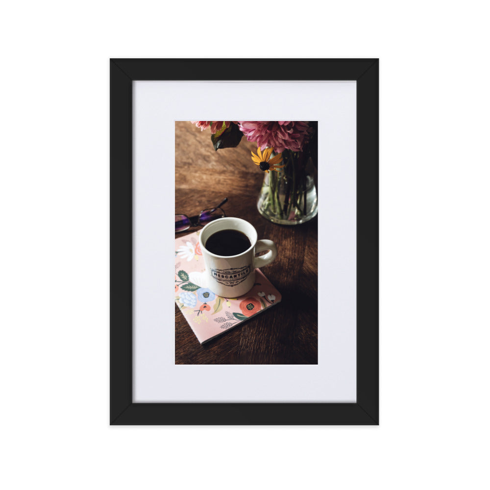 Prague Café - Poster im Rahmen mit Passepartout Schwarz / 21×30 cm artlia