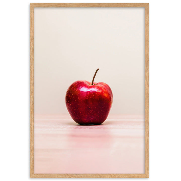 Red Apple - Poster im Rahmen Oak / 61×91 cm artlia