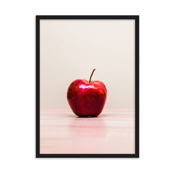 Red Apple - Poster im Rahmen Schwarz / 50×70 cm artlia