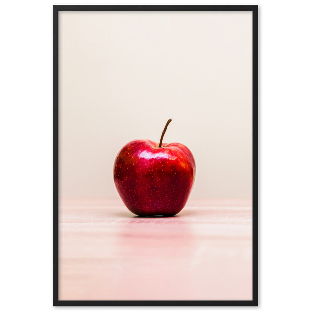 Red Apple - Poster im Rahmen Schwarz / 61×91 cm artlia