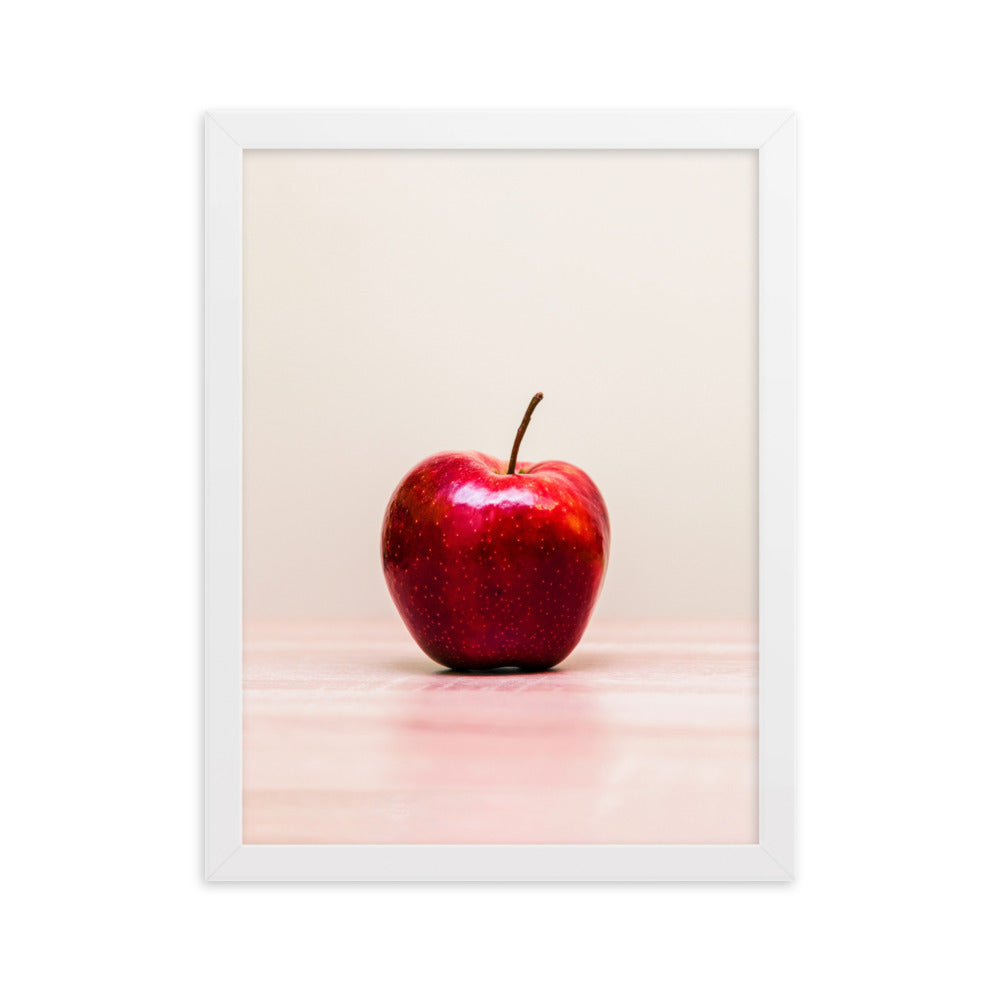 Red Apple - Poster im Rahmen Weiß / 30×40 cm artlia