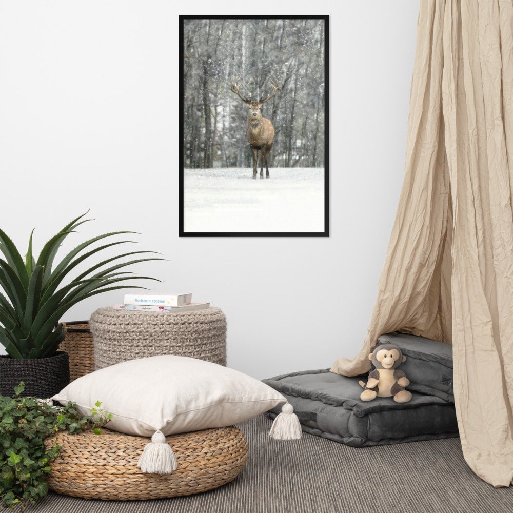Rotwild im Schnee - Poster im Rahmen artlia