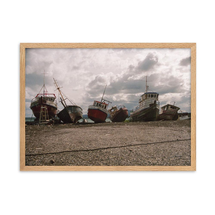 ruhende Schiffe - Poster im Rahmen Oak / 50×70 cm artlia