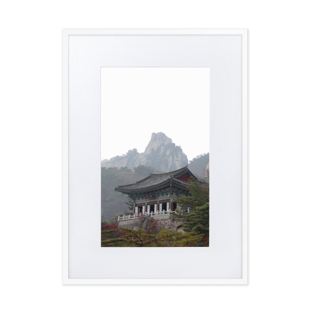 Tempel im Berg - Poster im Rahmen mit Passepartout Weiß / 50×70 cm artlia