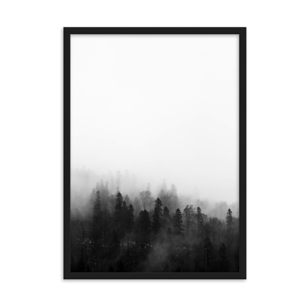 Wald im Nebel - Poster im Rahmen Schwarz / 50×70 cm artlia