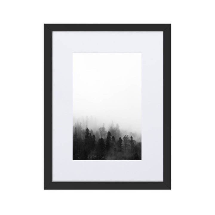 Wald im Nebel - Poster im Rahmen mit Passepartout Schwarz / 30×40 cm artlia