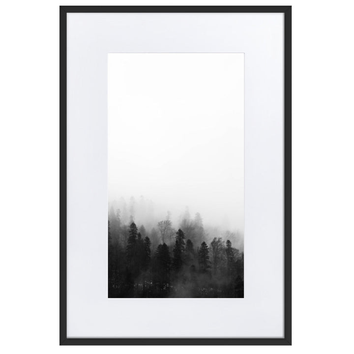 Wald im Nebel - Poster im Rahmen mit Passepartout Schwarz / 61×91 cm artlia