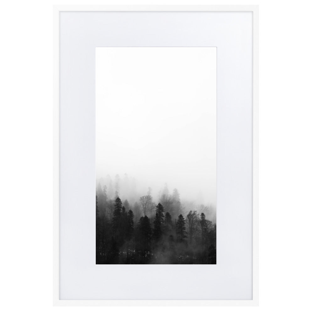 Wald im Nebel - Poster im Rahmen mit Passepartout Weiß / 61×91 cm artlia