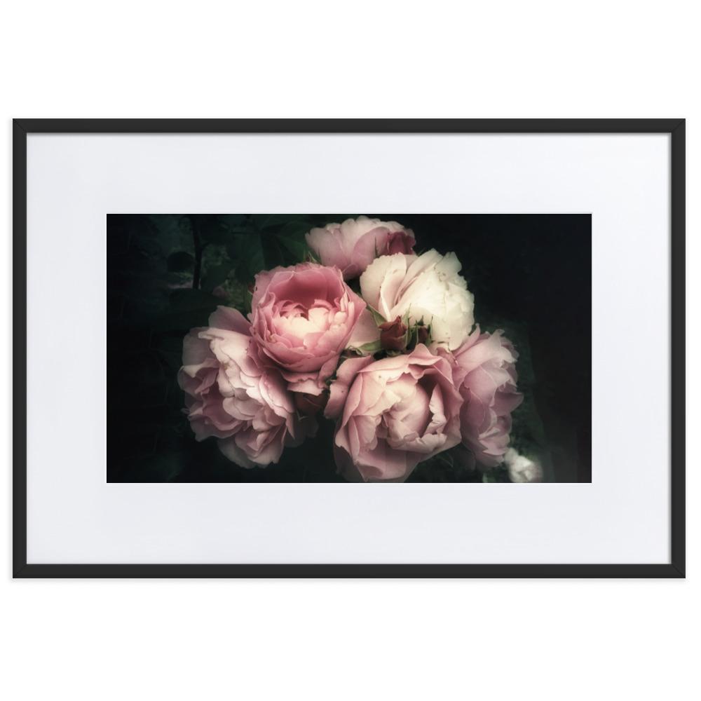 Bouquet Of Peonies Strauß Pfingstrosen - Poster im Rahmen mit Passepartout artlia Schwarz / 61×91 cm artlia